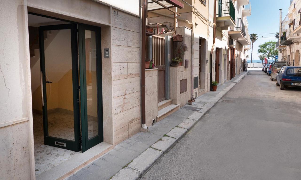 Appartamento Regina Di Cuori Mola di Bari Esterno foto